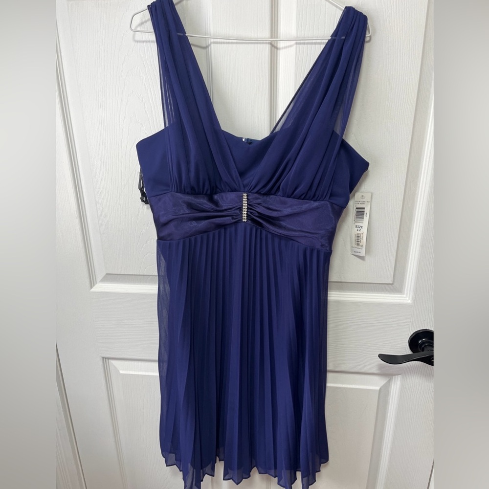 NWT Onyx Nite Dress Size 12 Womens Navy Blue